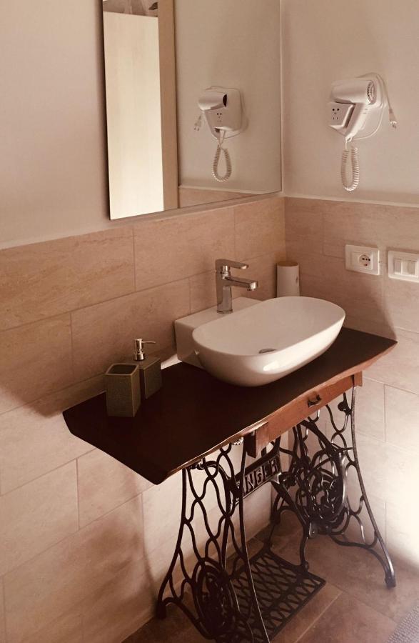 Camera Matrimoniale con Bagno Privato