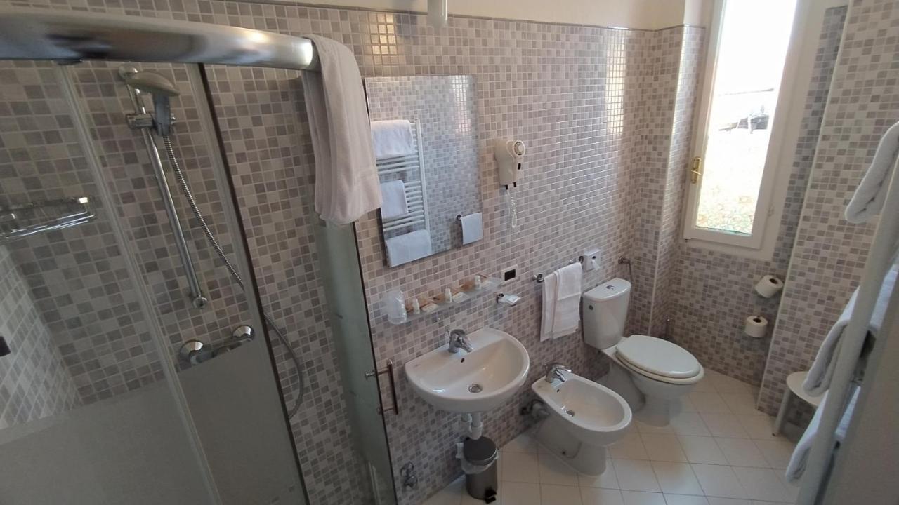 Basic Triple Room