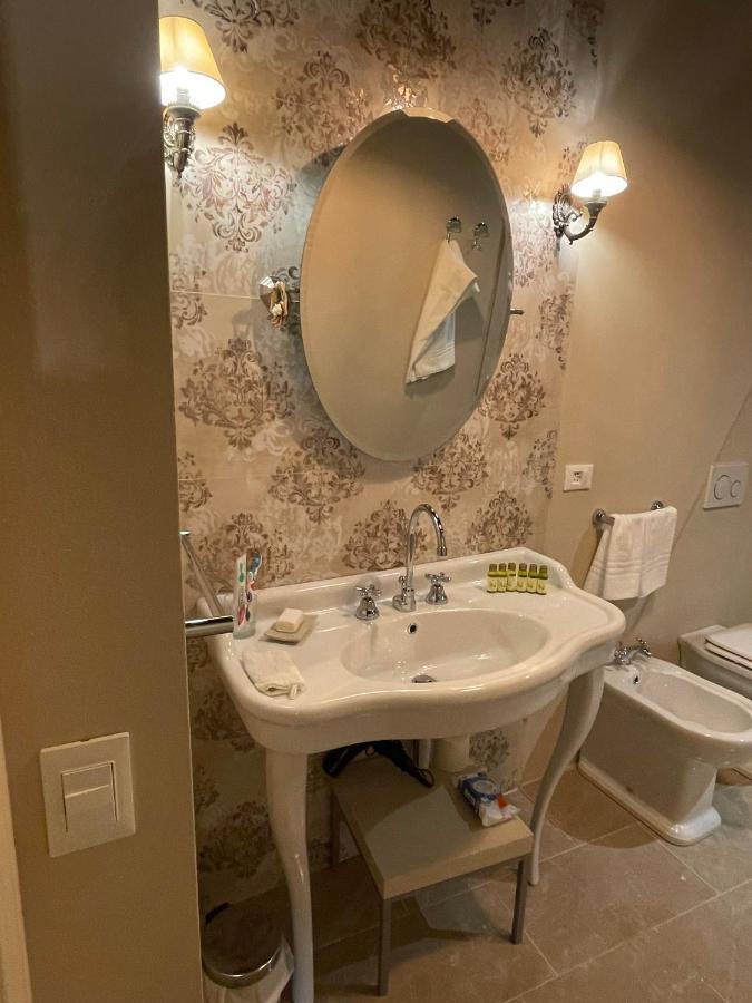 Deluxe Suite,1410524900:JPEG