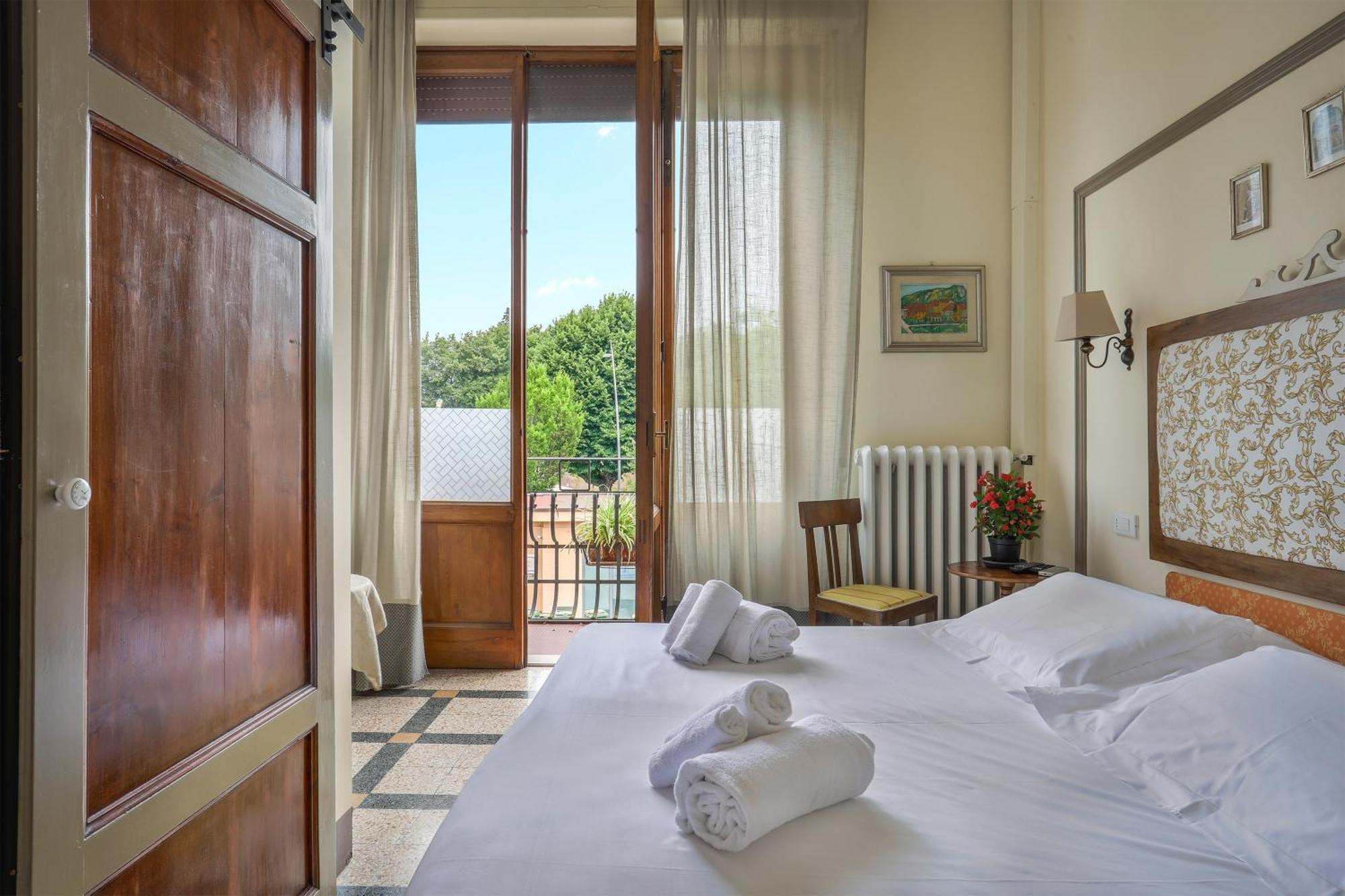 Zaira Small Double Room