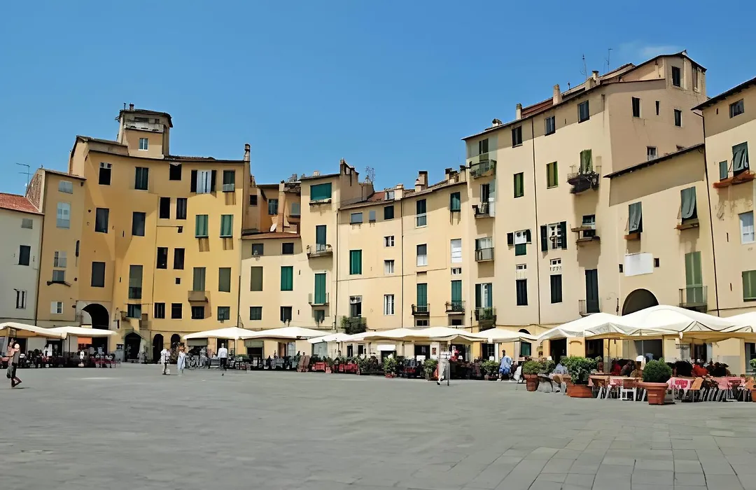 Cortile In Centro - Charm Suite Heart Of Lucca- 2 Smarttv-1