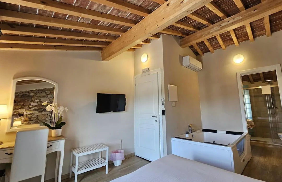 Il Tiglio Jacuzzi&Sauna-1