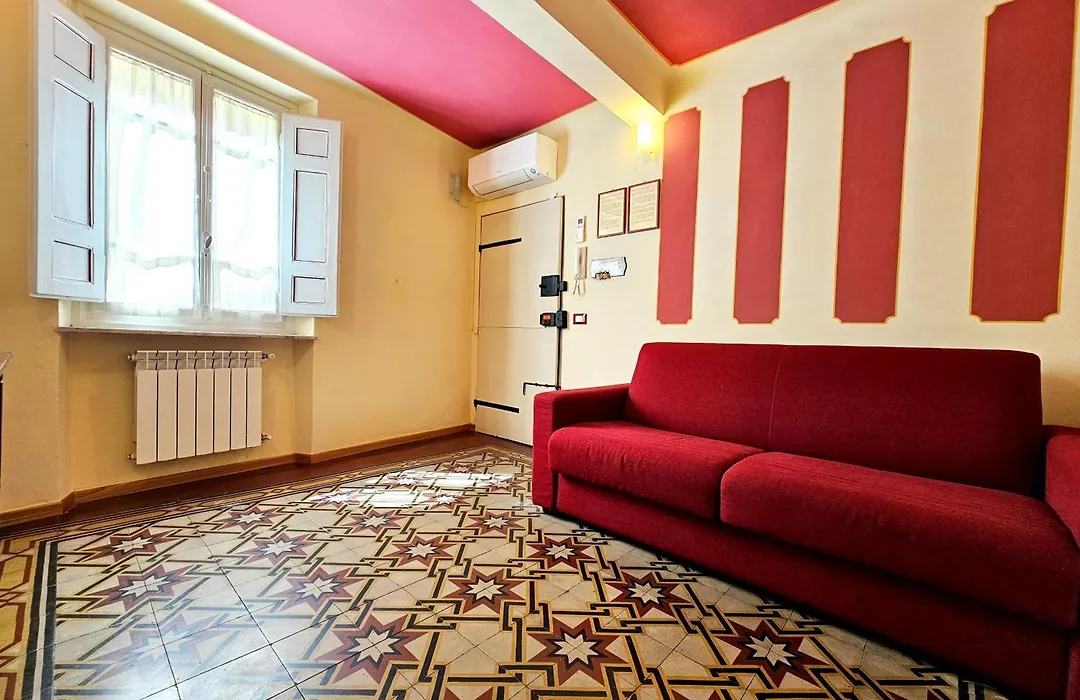Cozybricks Lucca - City Center Apt - Feel Lucca - Live Local - Sleep Quiet - Ac & Wifi-1