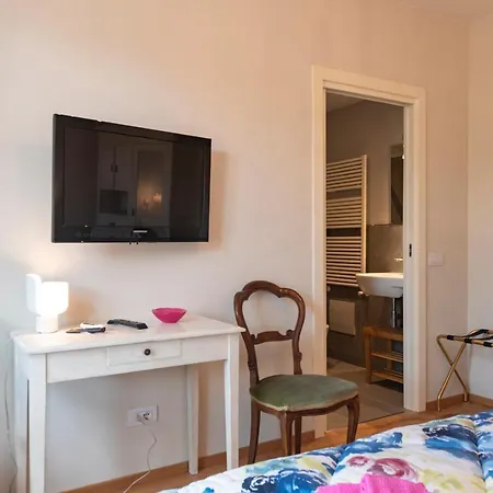 In Lucus Guest House-2
