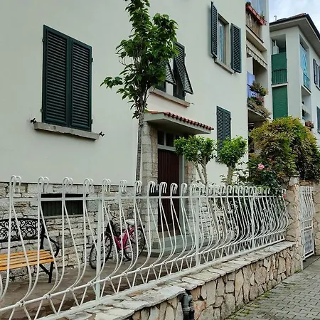Lovely Lucca Free Parking-3