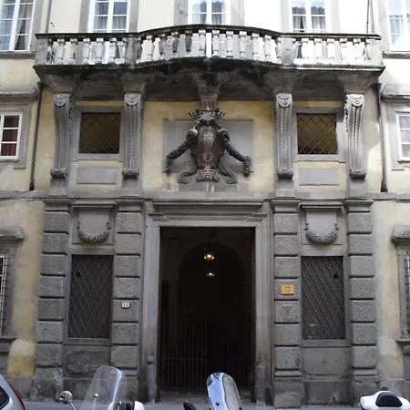 Palazzo Tucci Residenza d'epoca-3
