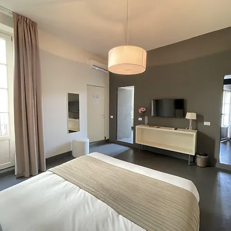 Lucus Exclusive Bed And Breakfast-3